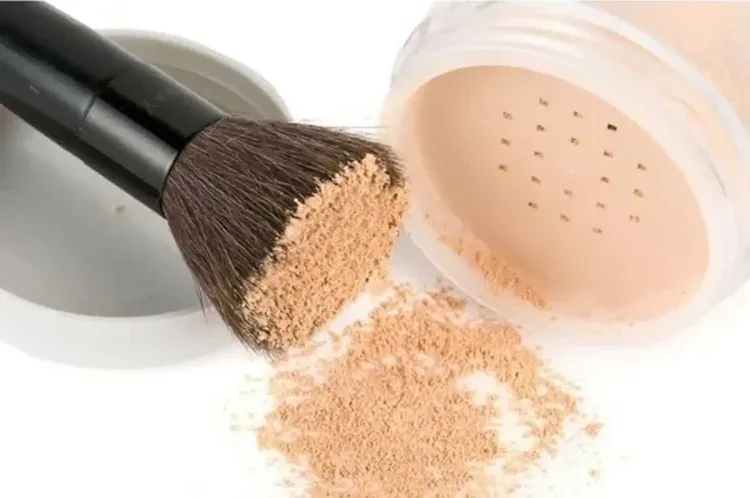 Pertanyaan Umum Seputar Bedak Tabur untuk Kulit Berminyak