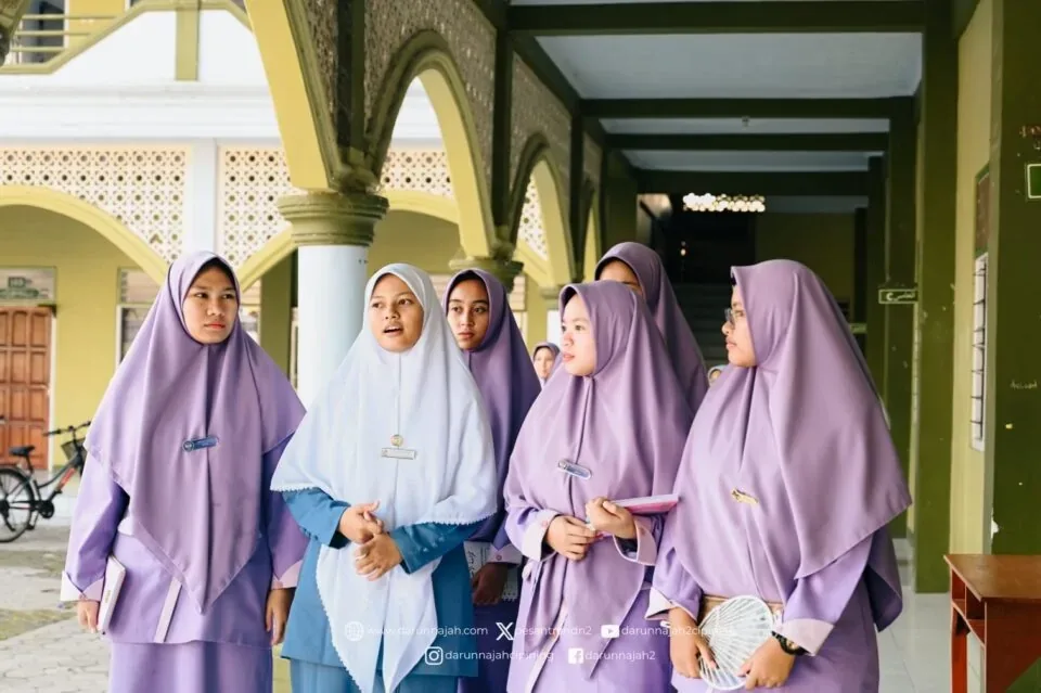 Cara Membangun Rasa Percaya Diri Muslimah Berlandaskan Iman