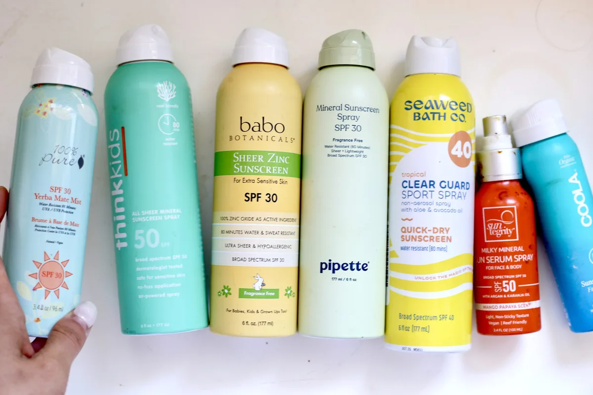 Cara Pakai Sunscreen Spray yang Benar agar Riasan Tetap Utuh