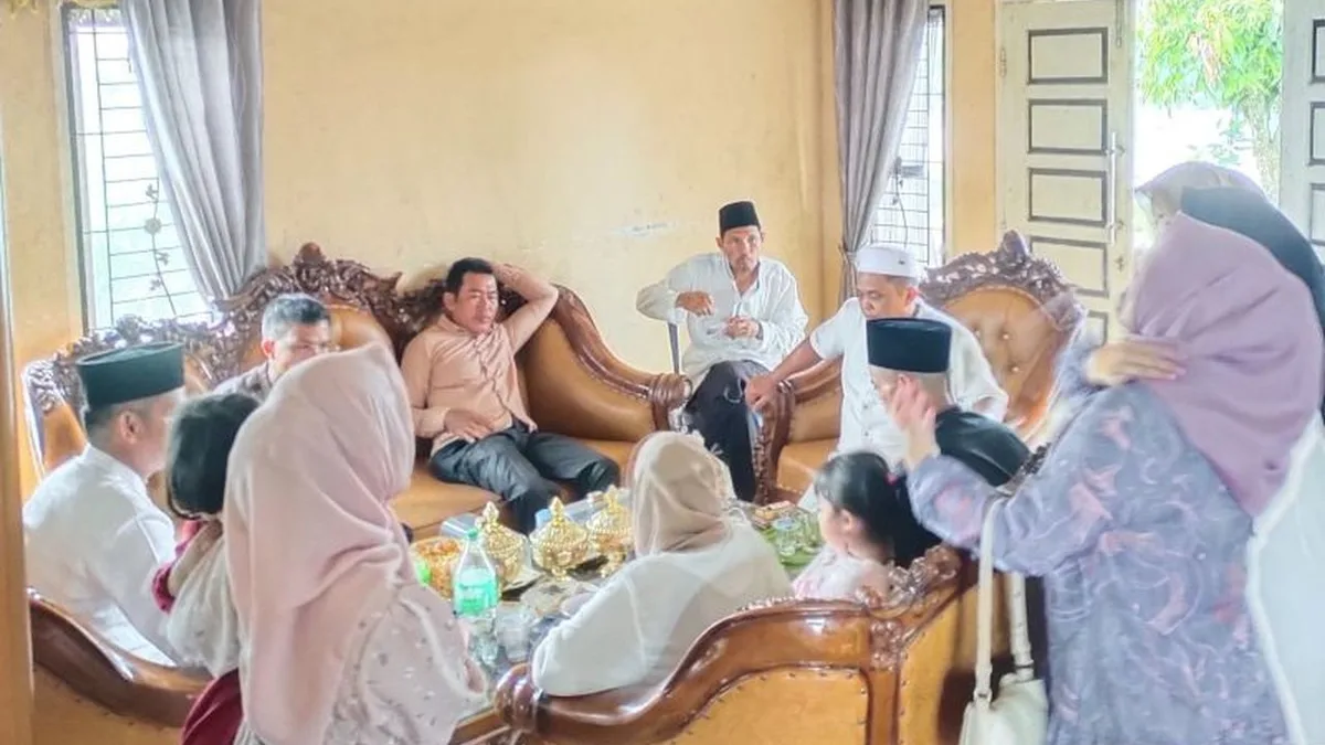 menjaga silaturahmi dengan keluarga: Keutamaan Silaturahmi Rezeki Lapang: Antara Janji dan