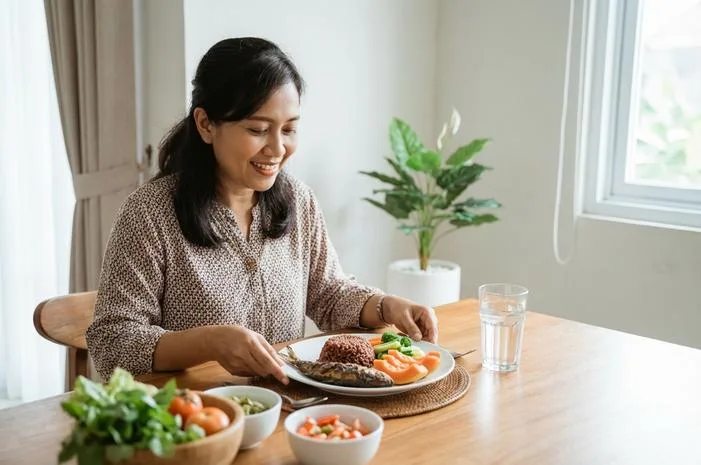 Panduan Pola Makan Sehat Wanita Usia 30 Tahun ke Atas agar