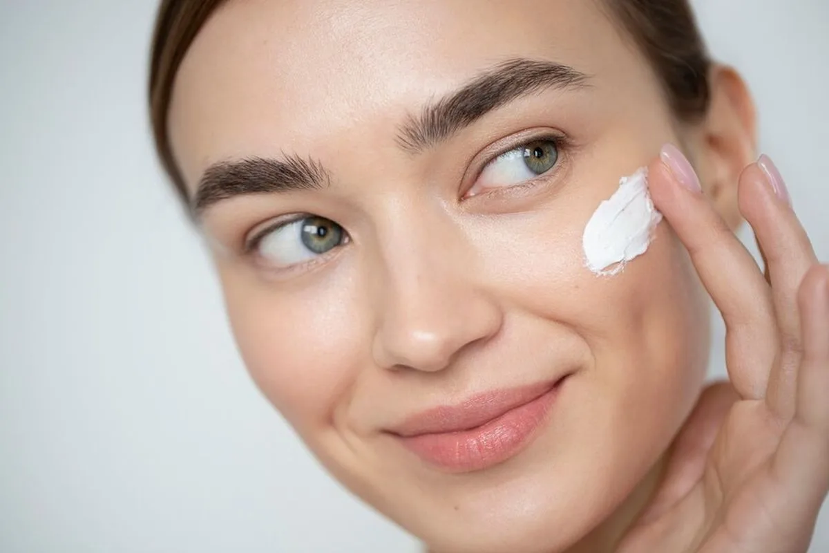 cara reapply sunscreen: Tabel Perbandingan Pendekatan Reapply Sunscreen saat Sholat