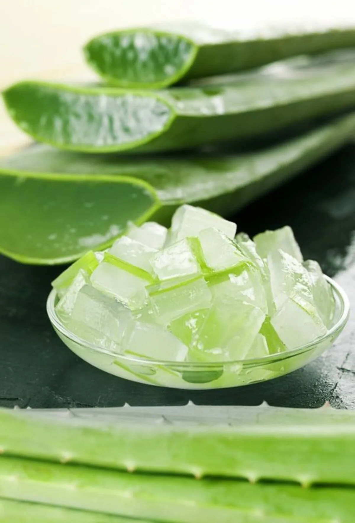 lidah buaya untuk wajah - Perbandingan: Lidah Buaya Segar vs Gel Kemasan