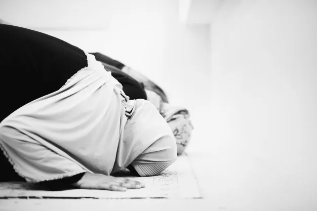 kebiasaan sholat tahajud wanita - Pertanyaan yang Sering Muncul Seputar Sholat Tahajud