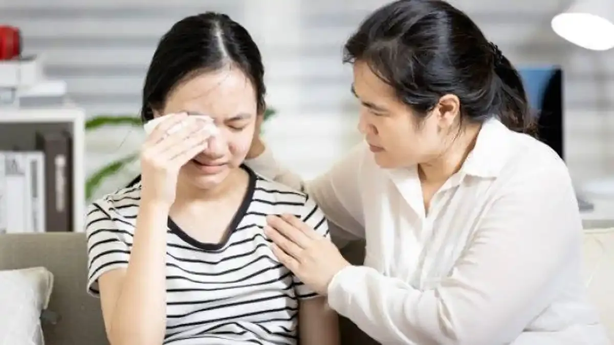 mengatasi mood swing menjelang haid: Kenali Dulu Gejala PMS pada Wanita agar Penanganannya Tepat