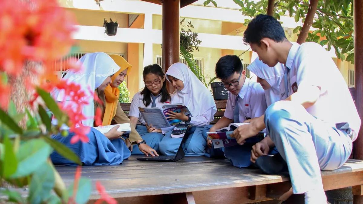 adab bersosial media bagi muslimah