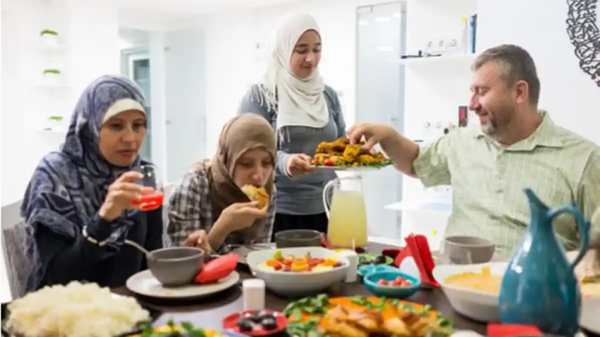 adab makan dan minum dalam islam