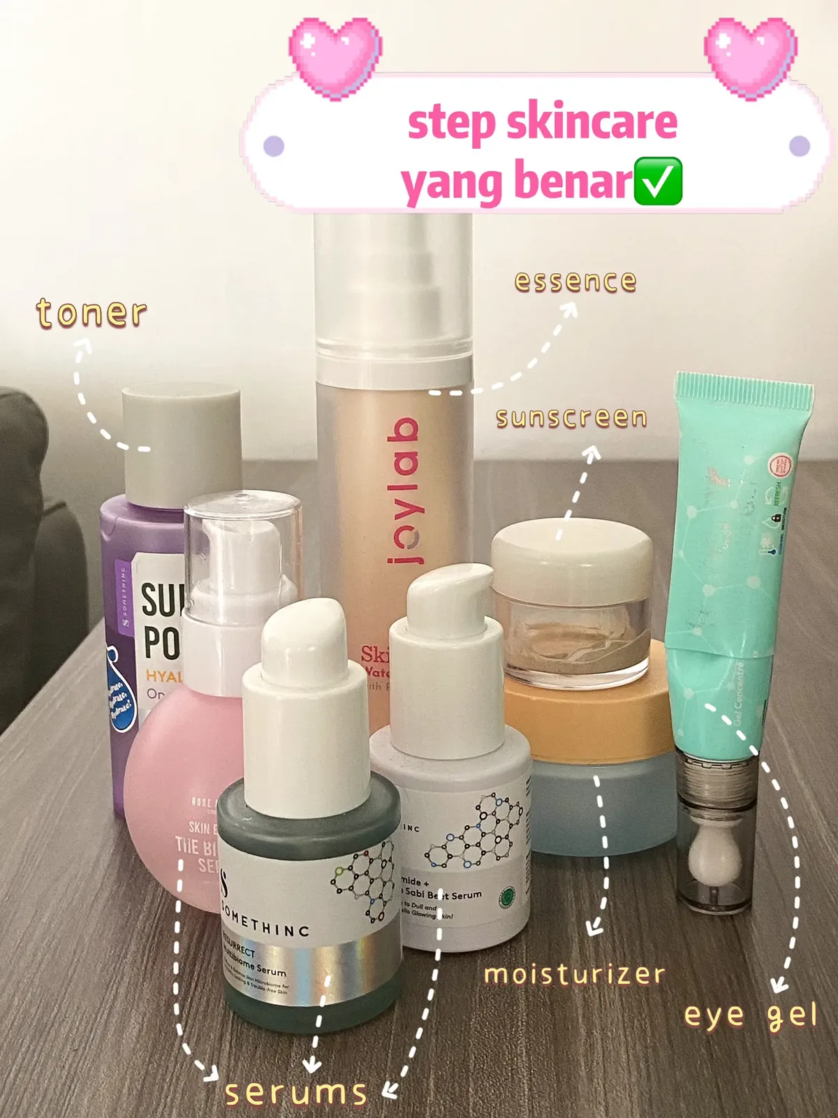 urutan skincare pagi: Langkah 2: Menyeimbangkan Kulit dengan Toner