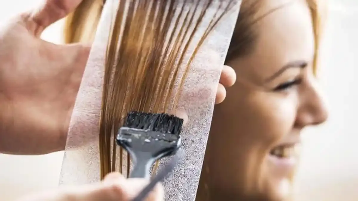 hukum mewarnai rambut bagi wanita - Bagaimana Ulama Kontemporer Memandang Semir Rambut Modern?
