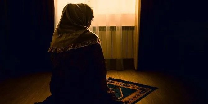 kebiasaan sholat tahajud wanita: Manfaat Tahajud untuk Ketenangan Jiwa yang Jarang Disadari